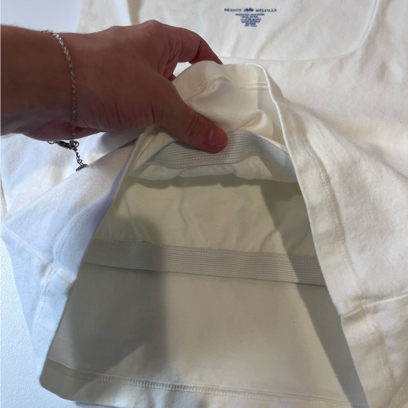 brandy melville white square neck tank top coquette cottagecore minimal basic - Picture 5 of 7